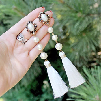 PEARL TASSEL EARRINGS