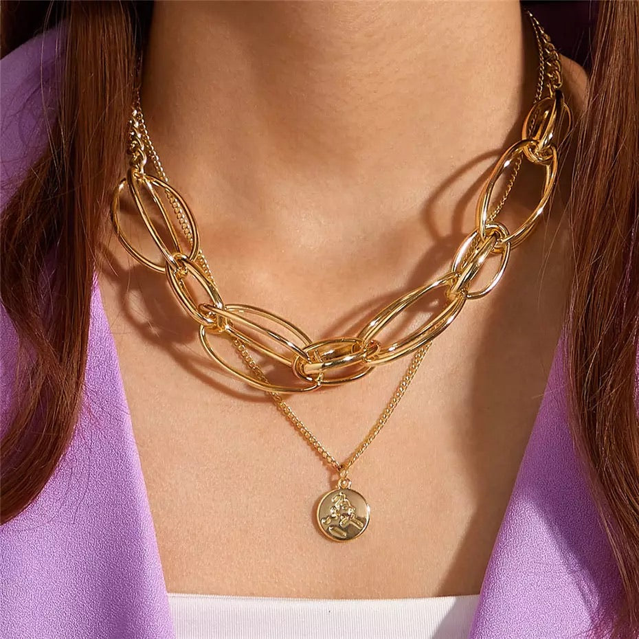 GOLDEN CARVED COIN MARY FACE PENDANT NECKLACE