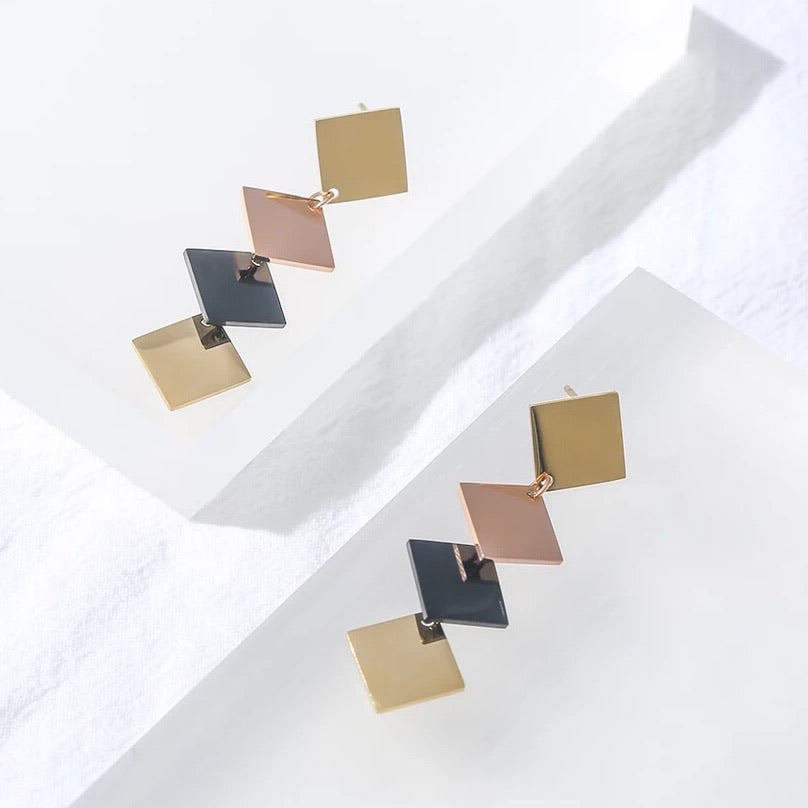 MULTI LAYER DROP EARRINGS