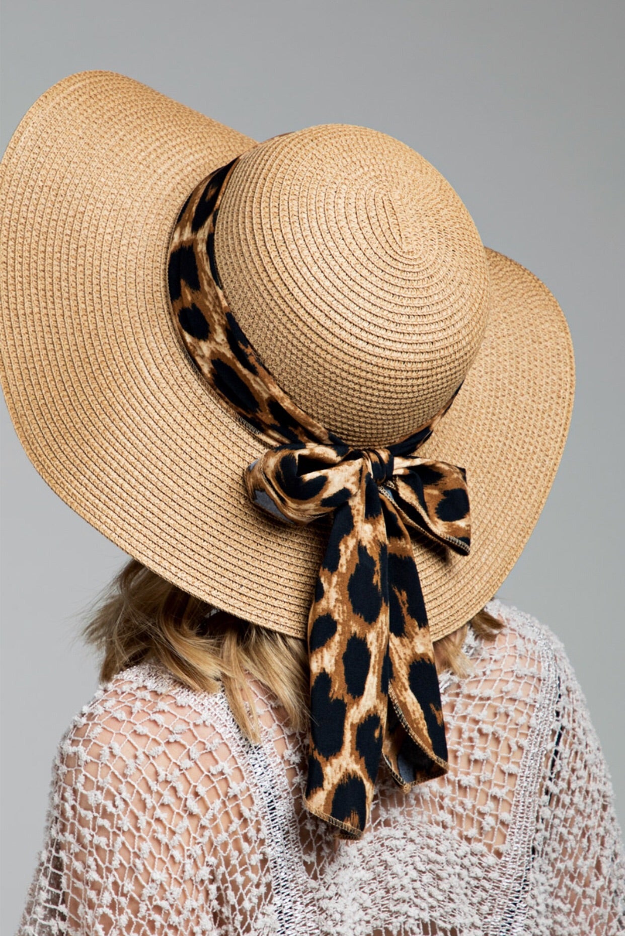 LEOPARD PRINT BOW STRAW SUN HAT